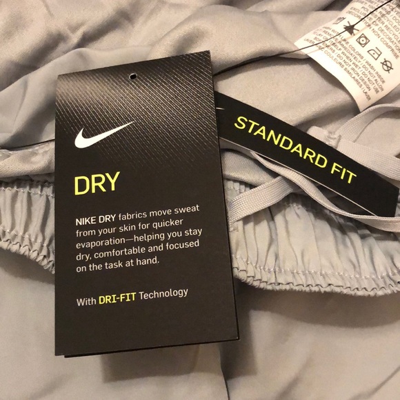 Nike Running Shorts - Picture 5 of 7